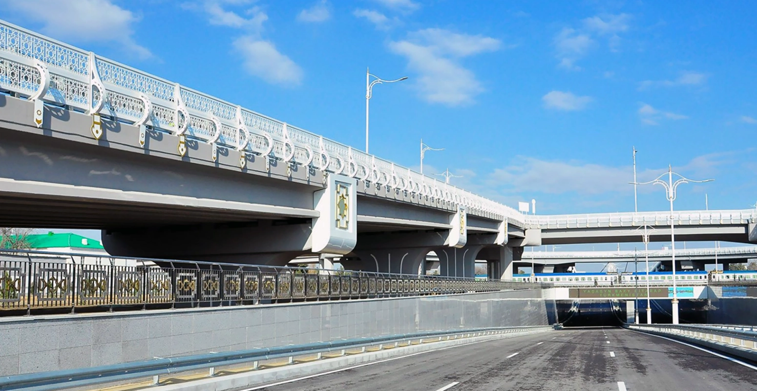 Pedestrian and Bridge Handrails & Parapets