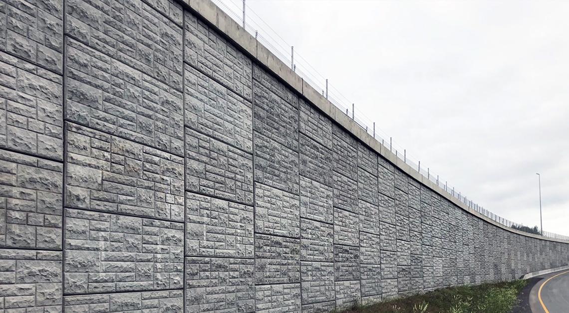 Reinforced Earth Wall